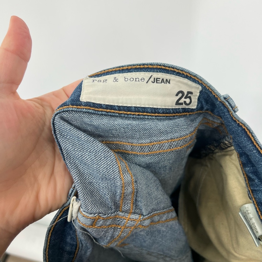 Rag & Bone Dre Low-Rise Slim Boyfriend Jeans in Coopers - Picture 8 of 9